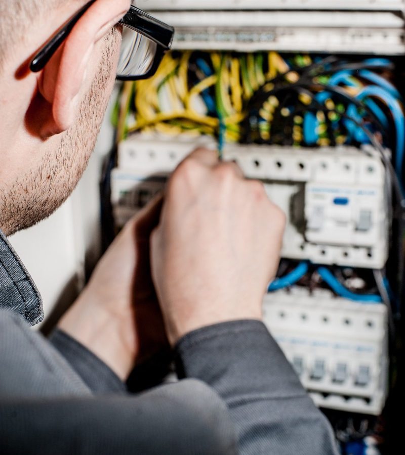 Harkin Electrician during installation